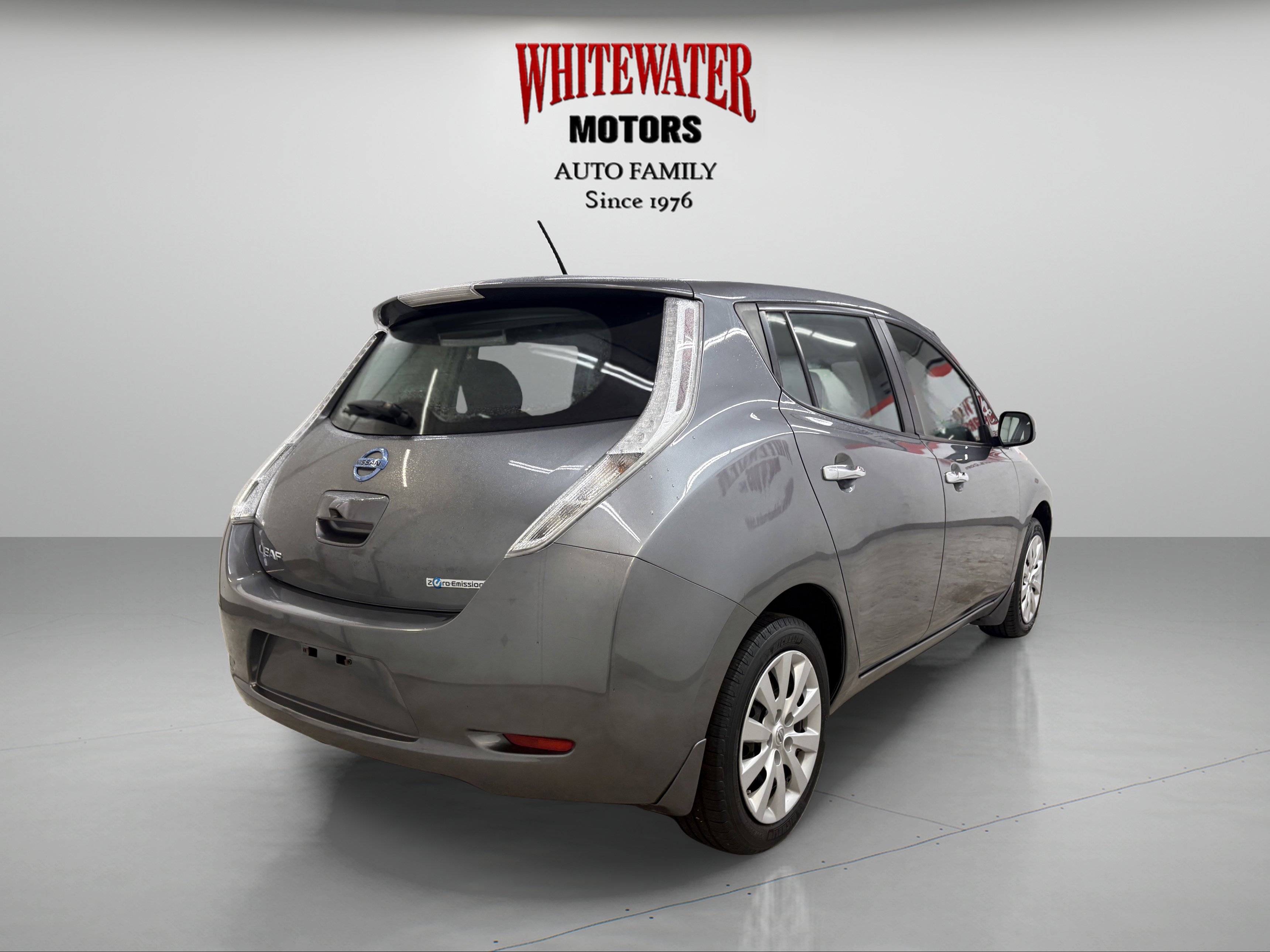 Used 2015 Nissan Leaf S w/ Charge Package image 4