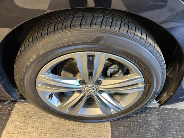 Certified 2020 Volkswagen Jetta R-Line FWD image 9