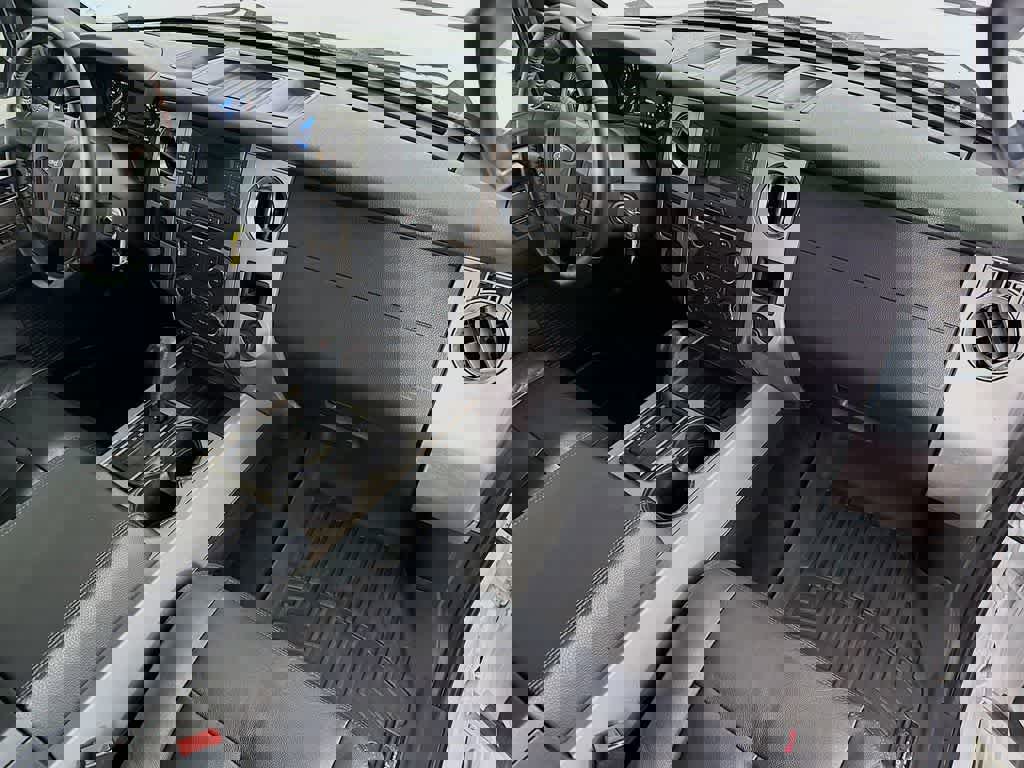 Used 2017 Ford Expedition XLT image 33