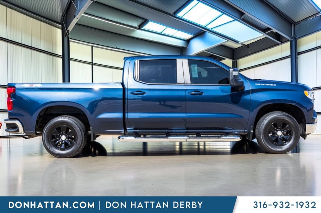 Used 2022 Chevrolet Silverado 1500 LT AWD/4WD image 27