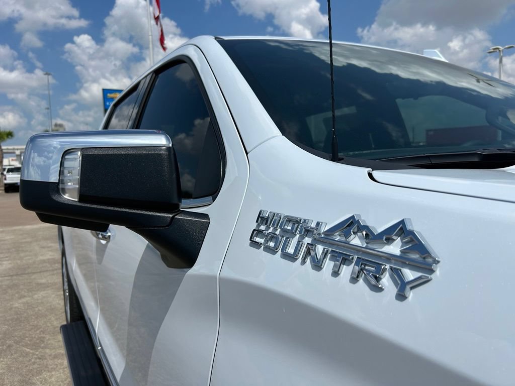 New 2026 Chevrolet Silverado 1500 High Country AWD/4WD image 22