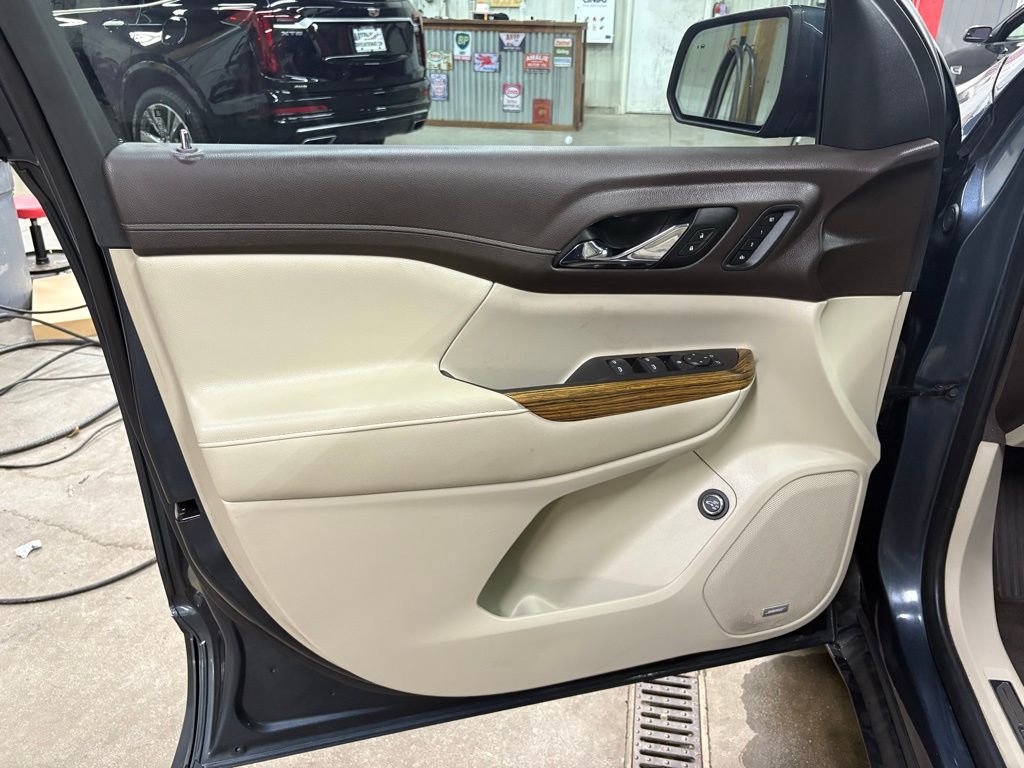 Used 2019 GMC Acadia Denali w/ Technology Package image 9