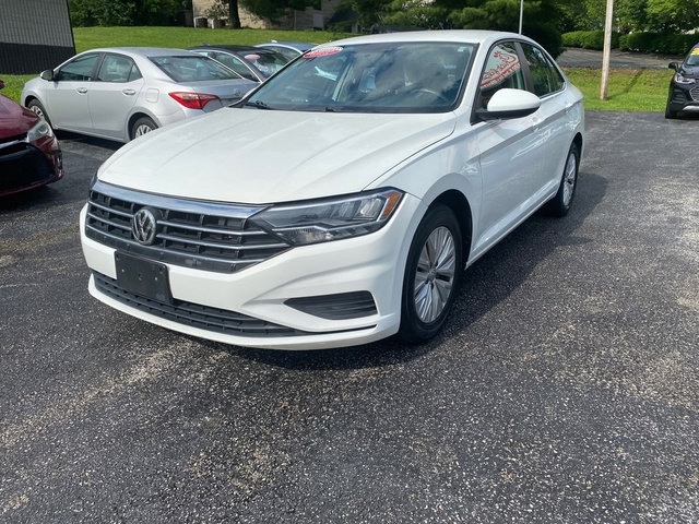 Used 2019 Volkswagen Jetta FWD image 2
