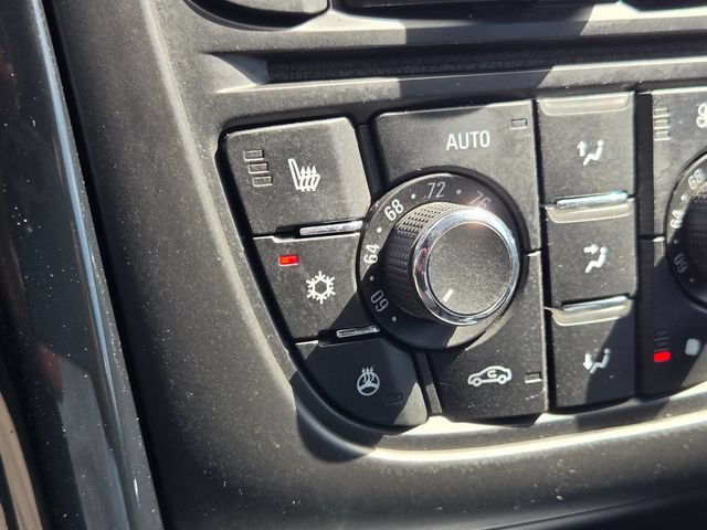 Used 2018 Buick Cascada Sport Touring w/ Dark Effects Package FWD image 33