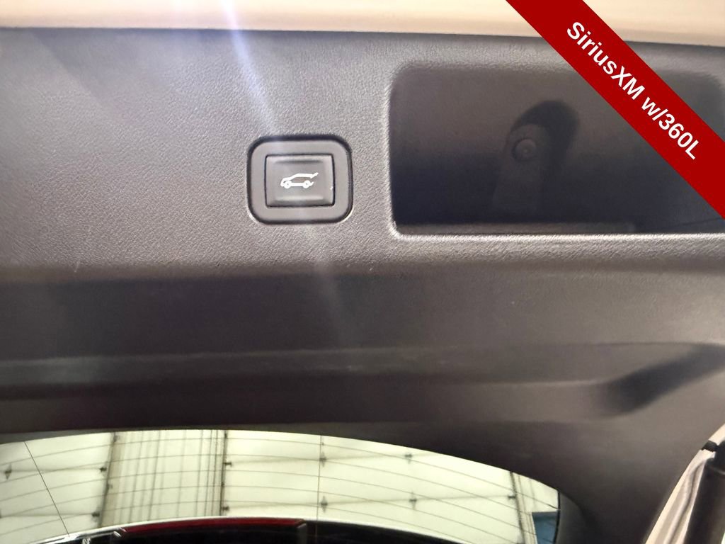 Used 2024 Chevrolet Equinox EV LT image 39