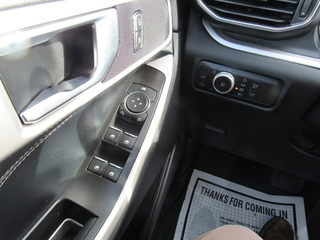 Used 2022 Ford Explorer XLT w/ Equipment Group 202A image 39