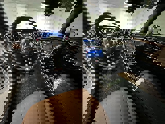 Used 2024 Mercedes-Benz CLE 300 4MATIC Cabriolet image 20