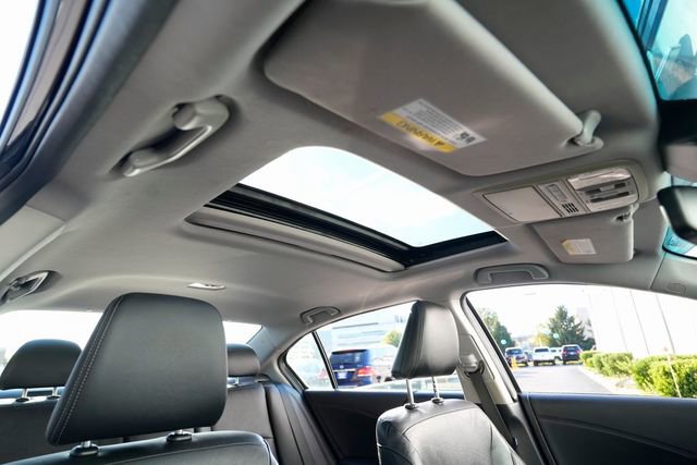 Used 2015 Honda Accord Touring image 25