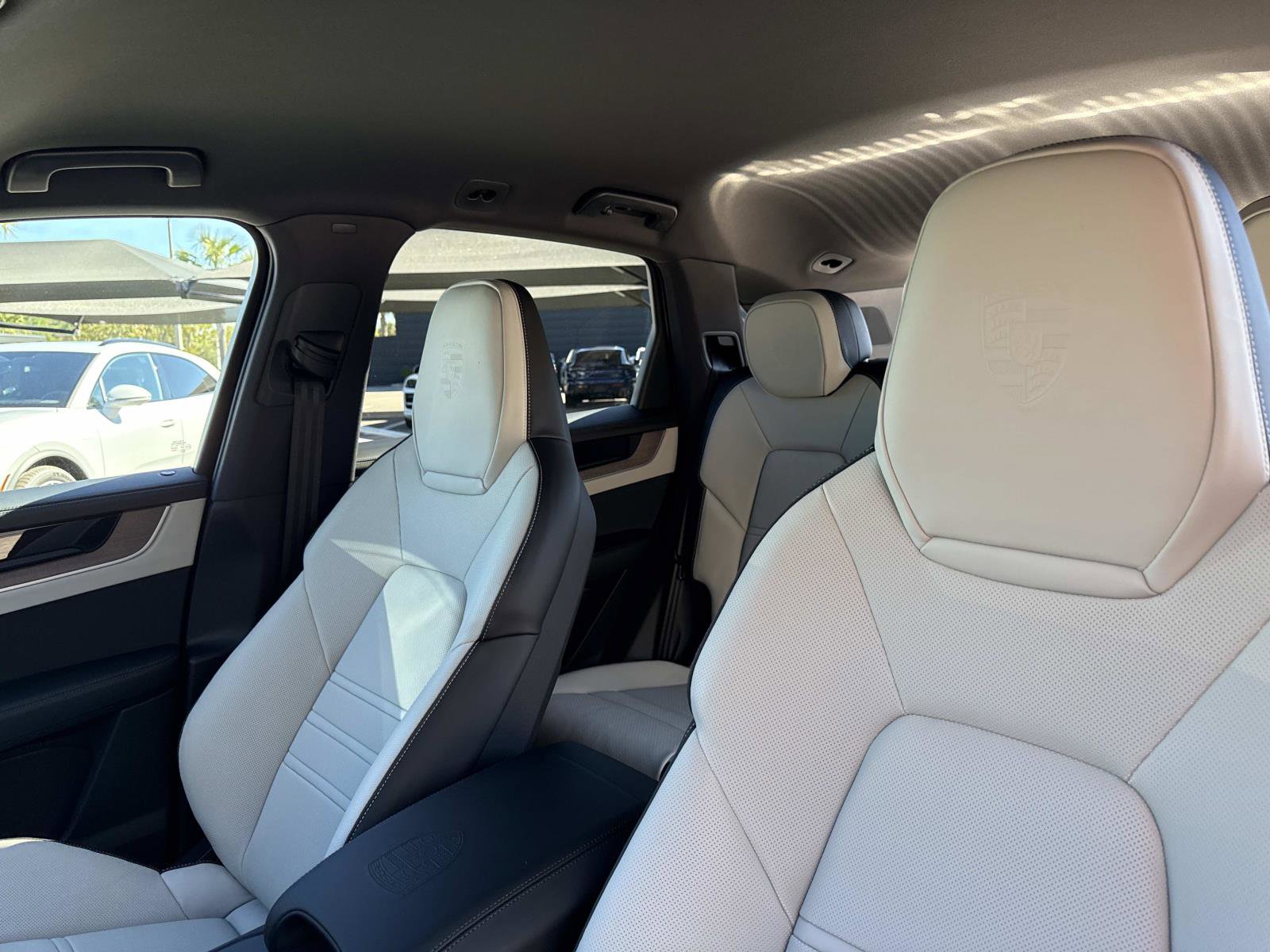 Certified 2025 Porsche Cayenne S image 23