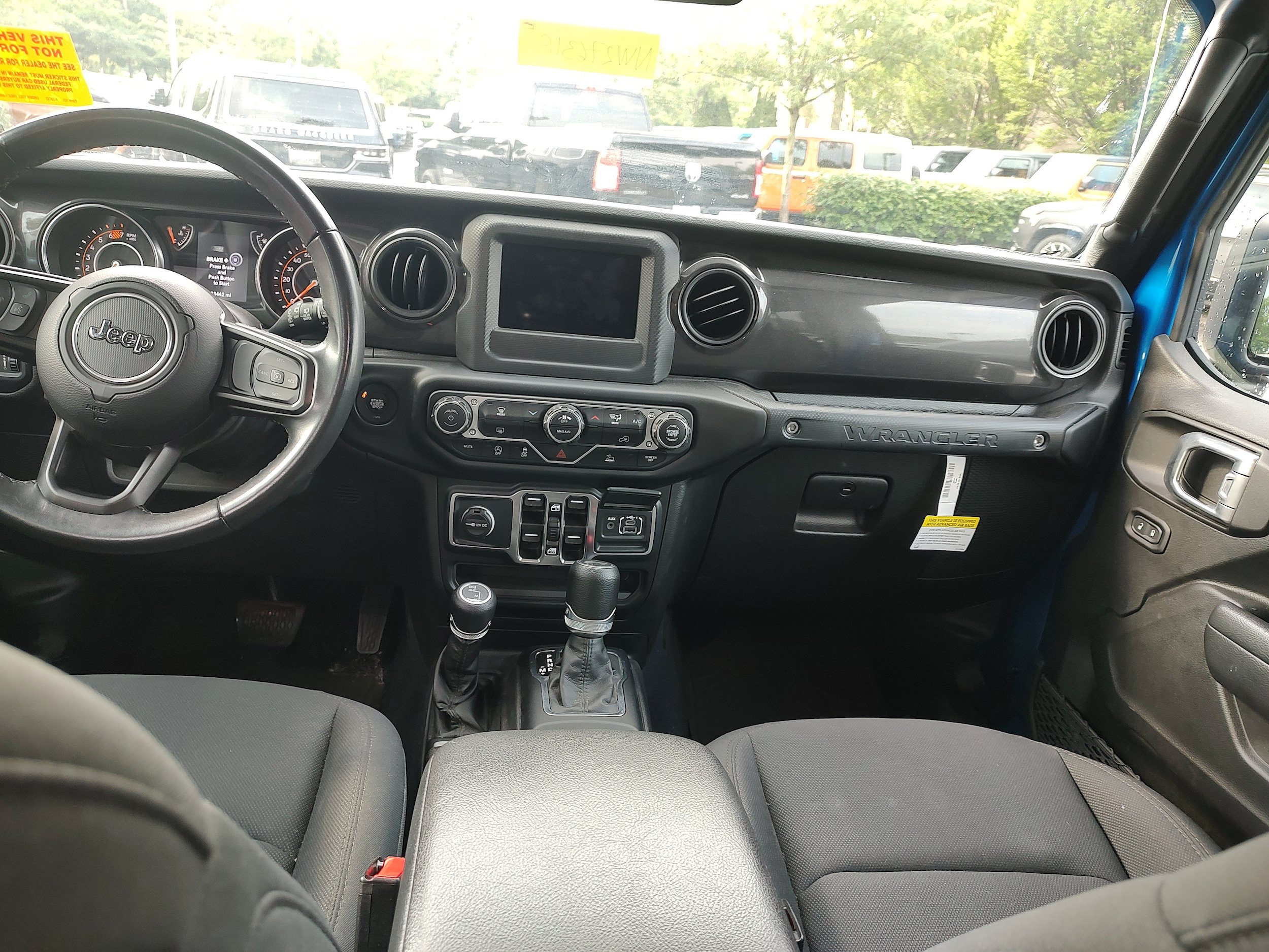 Used 2022 Jeep Wrangler Unlimited Sport AWD/4WD image 4