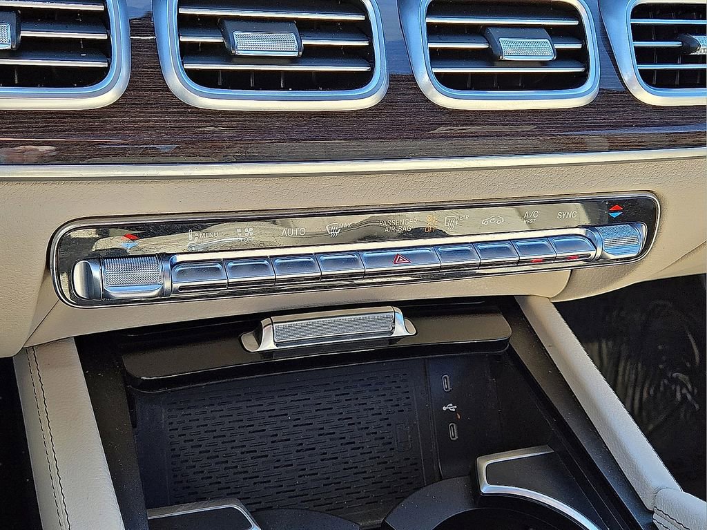 Used 2025 Mercedes-Benz GLE 450 4MATIC w/ Warmth & Comfort Package image 30