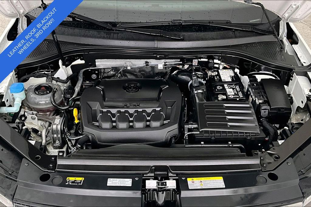 Used 2024 Volkswagen Tiguan SE R-Line FWD image 11