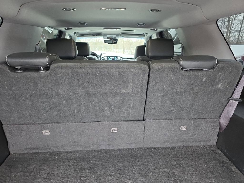 Used 2017 Chevrolet Suburban Premier image 38