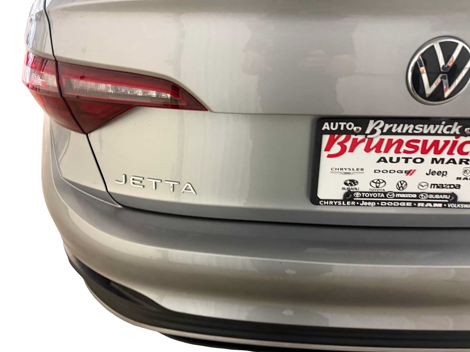 Certified 2023 Volkswagen Jetta S FWD image 8
