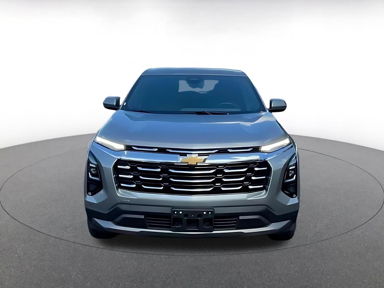 Used 2025 Chevrolet Equinox LT FWD image 4