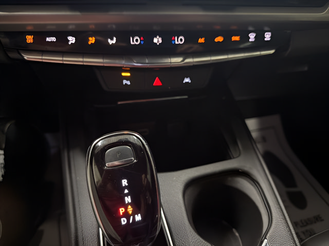 Used 2025 Cadillac XT4 Premium Luxury FWD image 24
