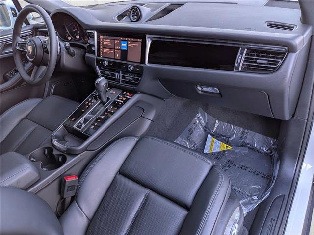 New 2025 Porsche Macan image 26