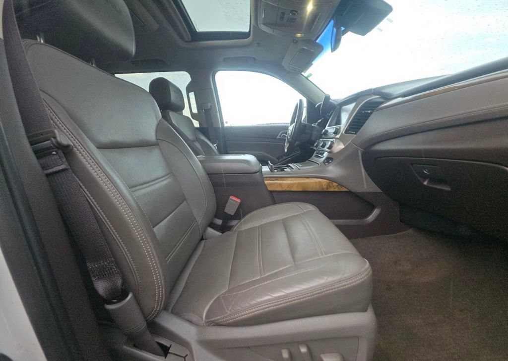 Used 2017 GMC Yukon XL Denali w/ Open Road Package AWD/4WD image 8