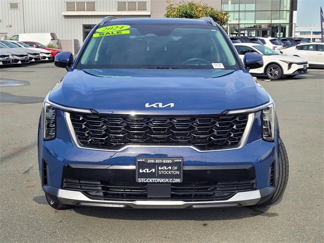 Used 2024 Kia Sorento S w/ Panoramic Sunroof Package image 2