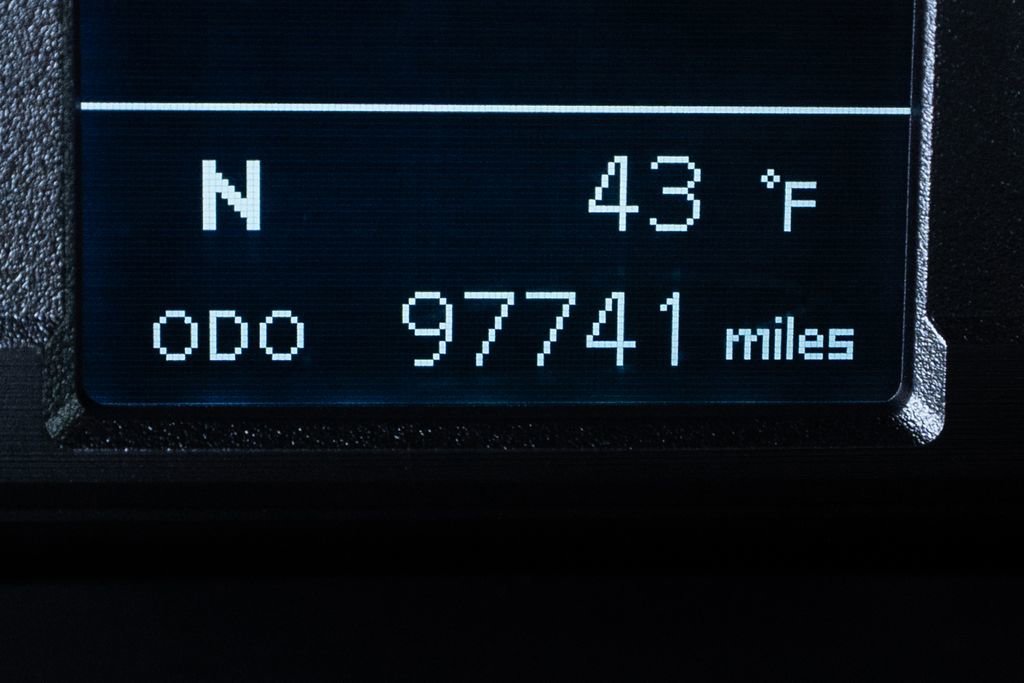 Used 2018 Toyota 4Runner SR5 image 32