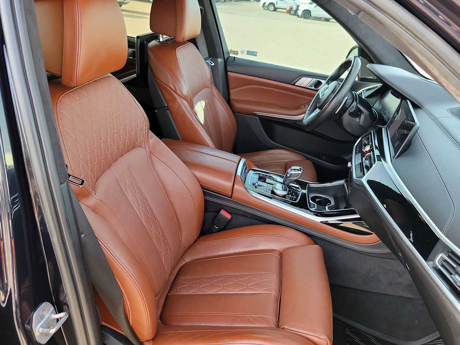 Used 2019 BMW X7 xDrive50i w/ Dynamic Handling Package AWD/4WD image 18
