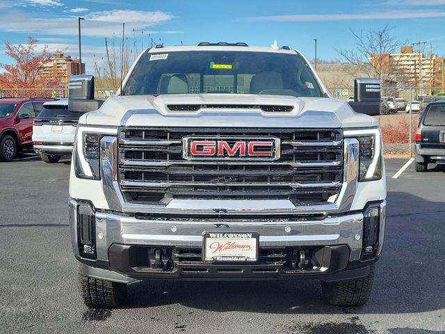 New 2026 GMC Sierra 2500 SLT w/ SLT Premium Package image 8