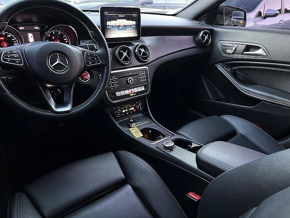 Used 2018 Mercedes-Benz CLA 250 image 15