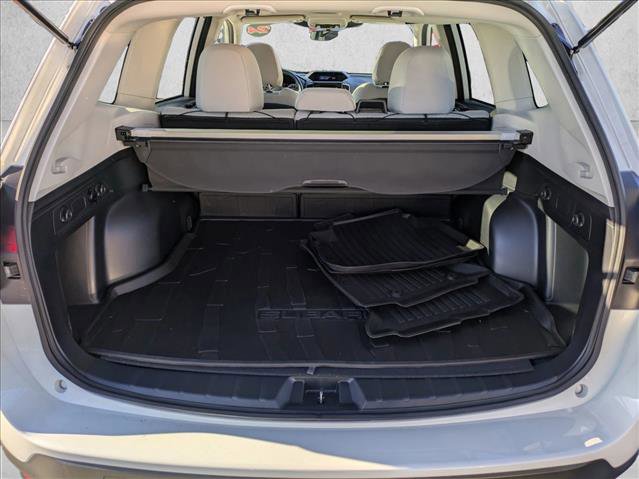 Used 2024 Subaru Forester Premium image 8