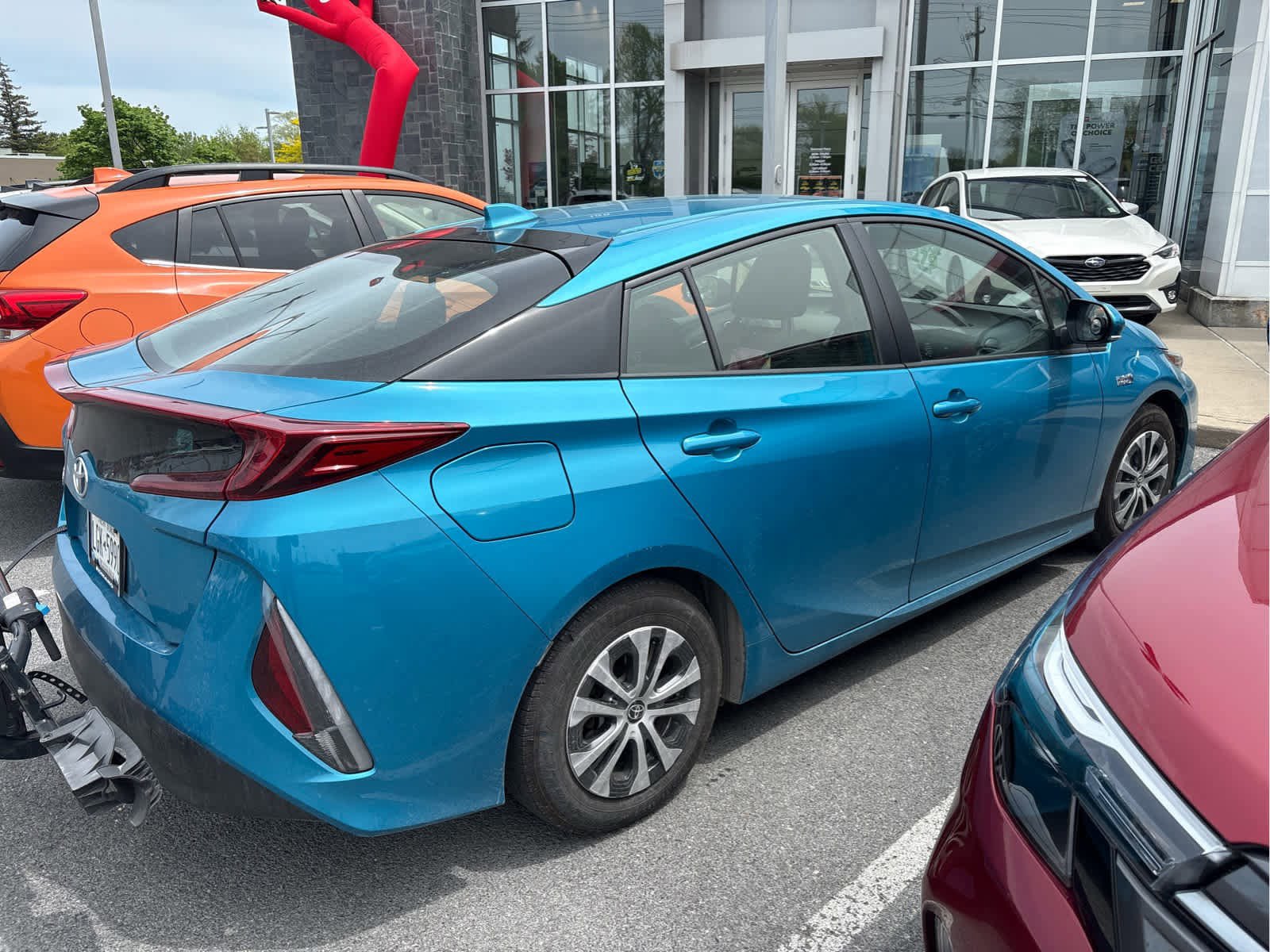 Used 2021 Toyota Prius Prime LE FWD image 3