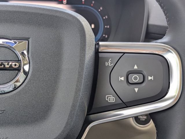 New 2025 Volvo XC40 B5 Plus w/ Protection Package Premier image 33