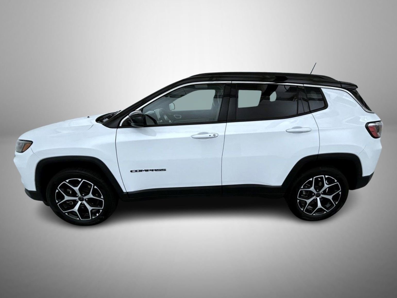 Certified 2025 Jeep Compass Limited AWD/4WD image 8