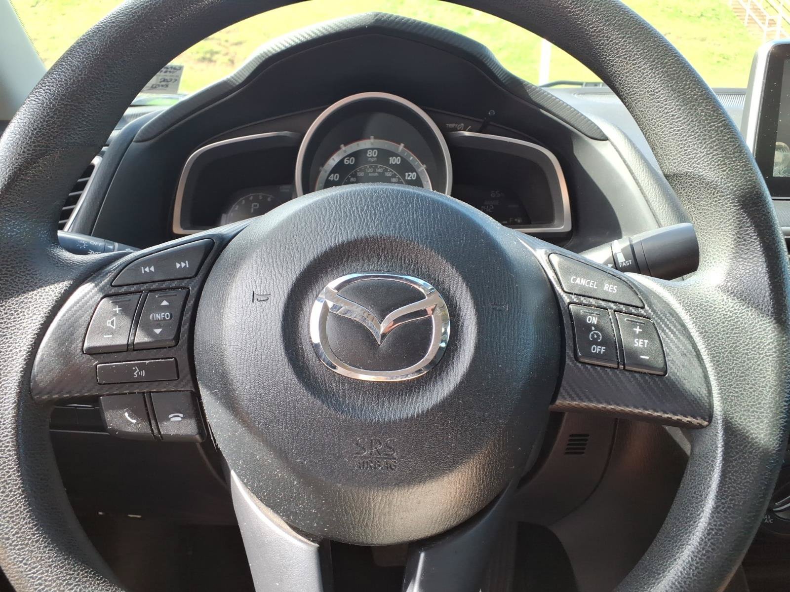 Used 2016 MAZDA MAZDA3 i Sport FWD image 33