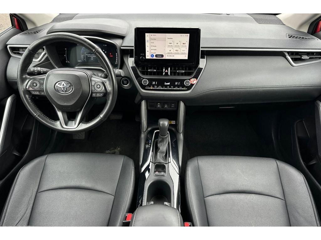 Used 2023 Toyota Corolla Cross XLE image 15
