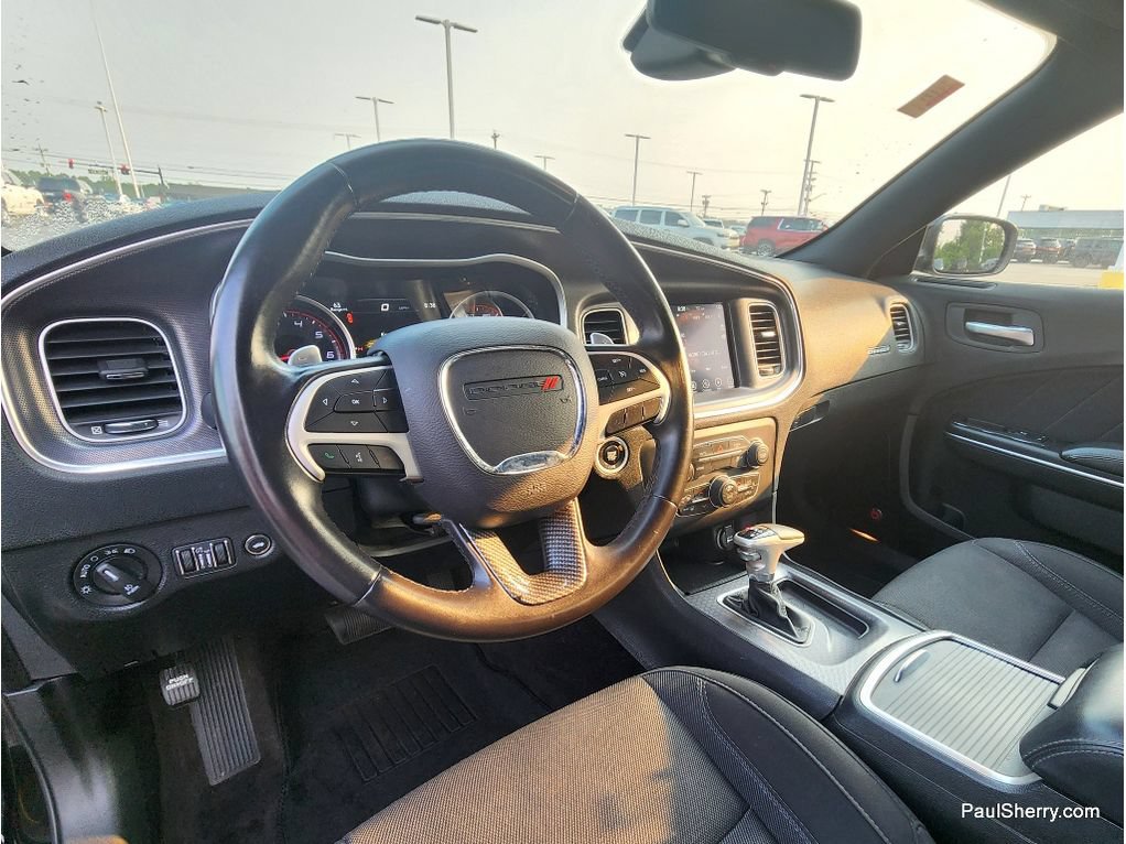 Used 2017 Dodge Charger SXT w/ Rallye Group AWD/4WD image 25
