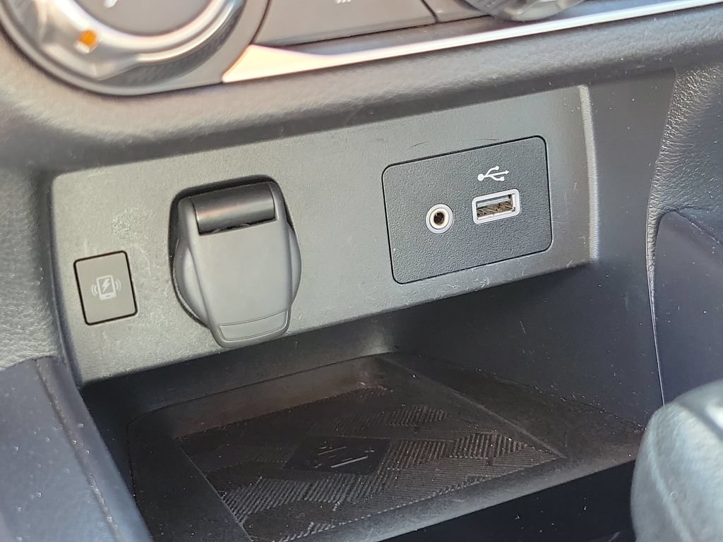 Certified 2024 Nissan Versa SV w/ Trunk Package FWD image 29