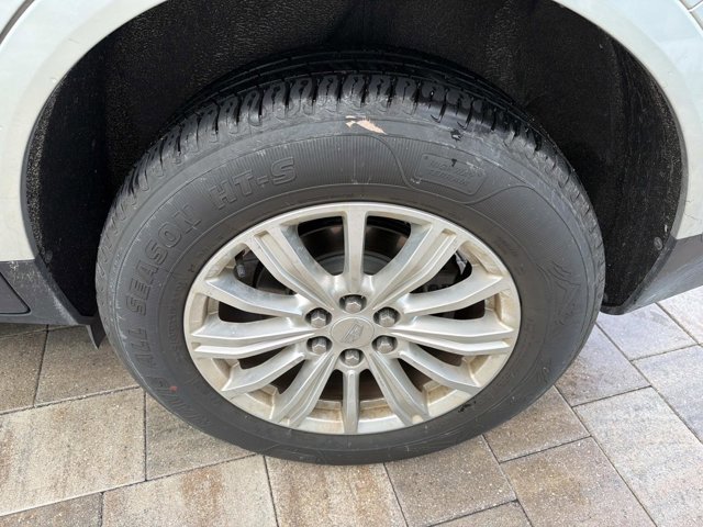 Used 2019 Cadillac XT5 FWD image 33