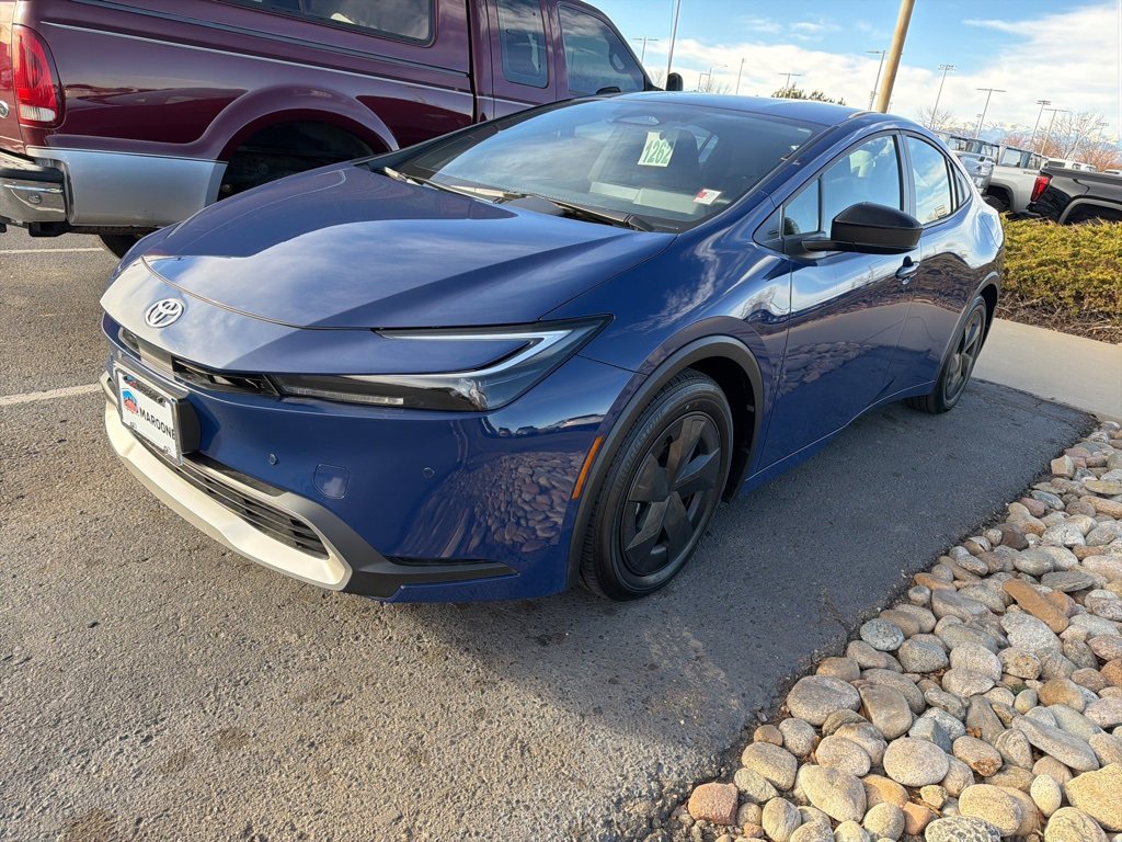 Used 2025 Toyota Prius Plug-In Hybrid image 8