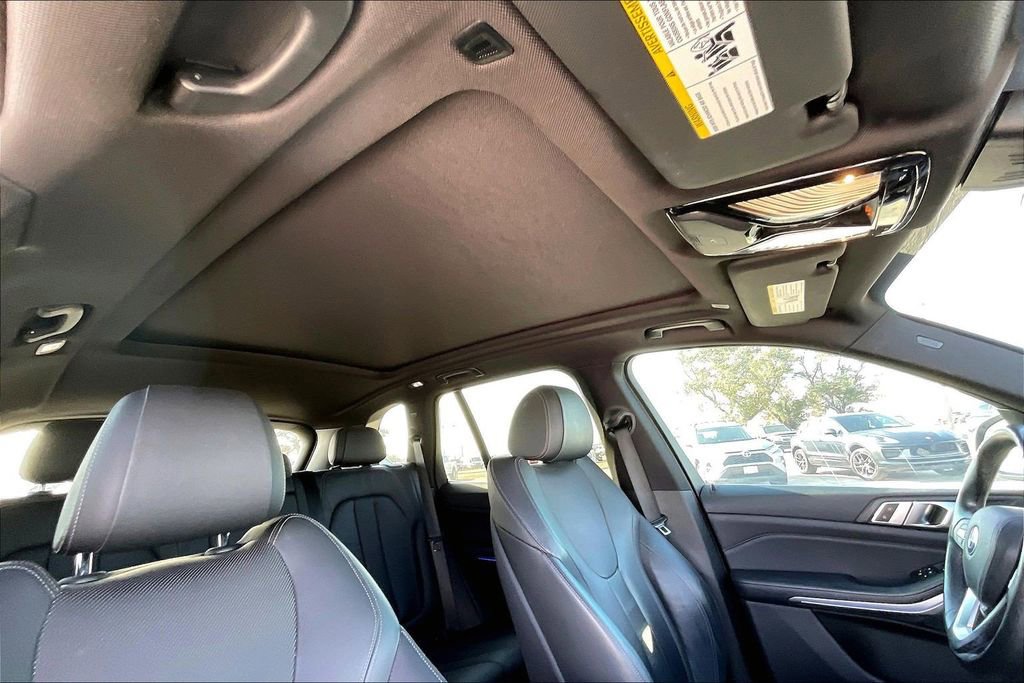 Used 2019 BMW X5 xDrive40i w/ Convenience Package image 28