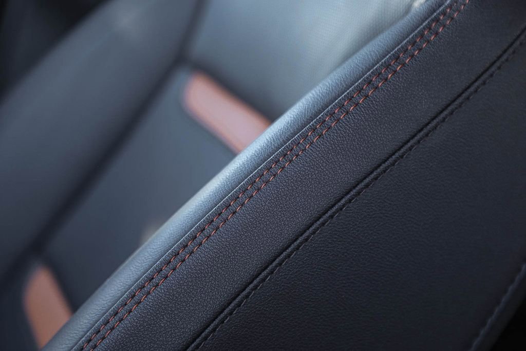 Used 2025 GMC Sierra 1500 AT4 image 25