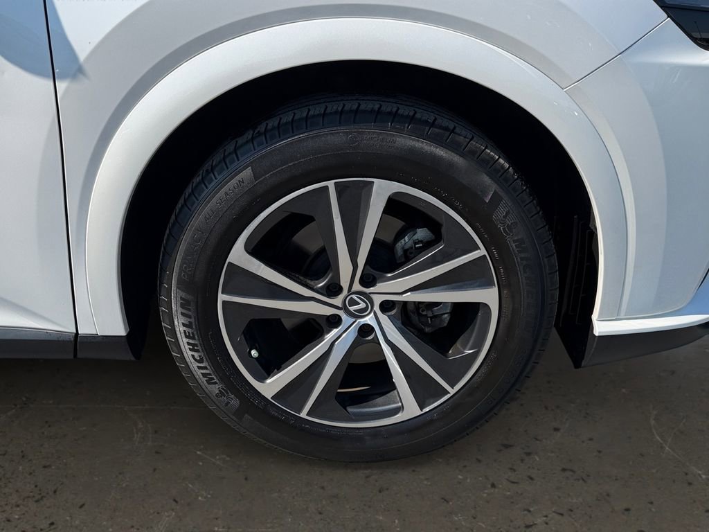 Used 2023 Lexus RX 350 Premium w/ Accessory Package AWD/4WD image 26