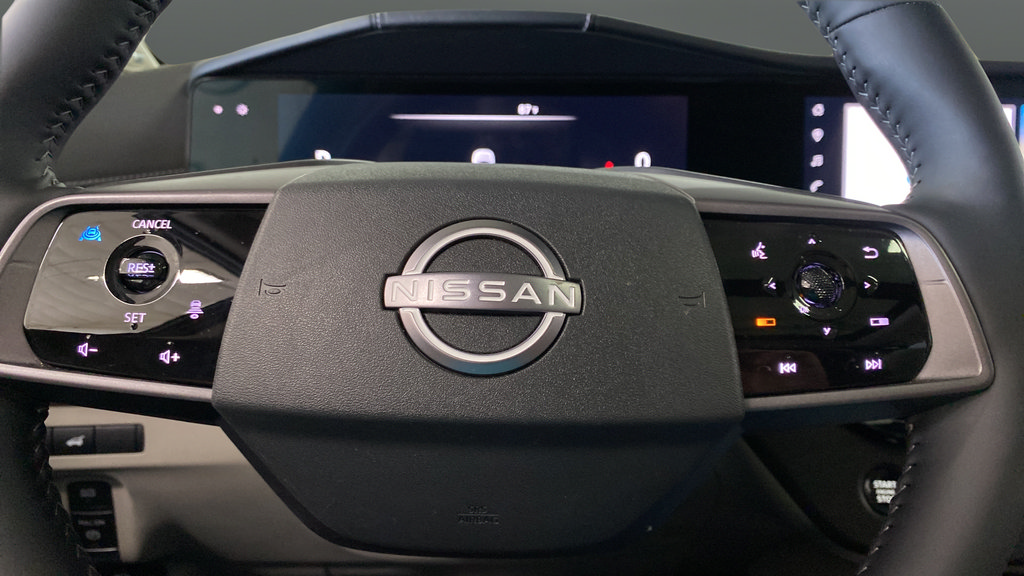 Used 2025 Nissan Murano SL AWD/4WD image 16