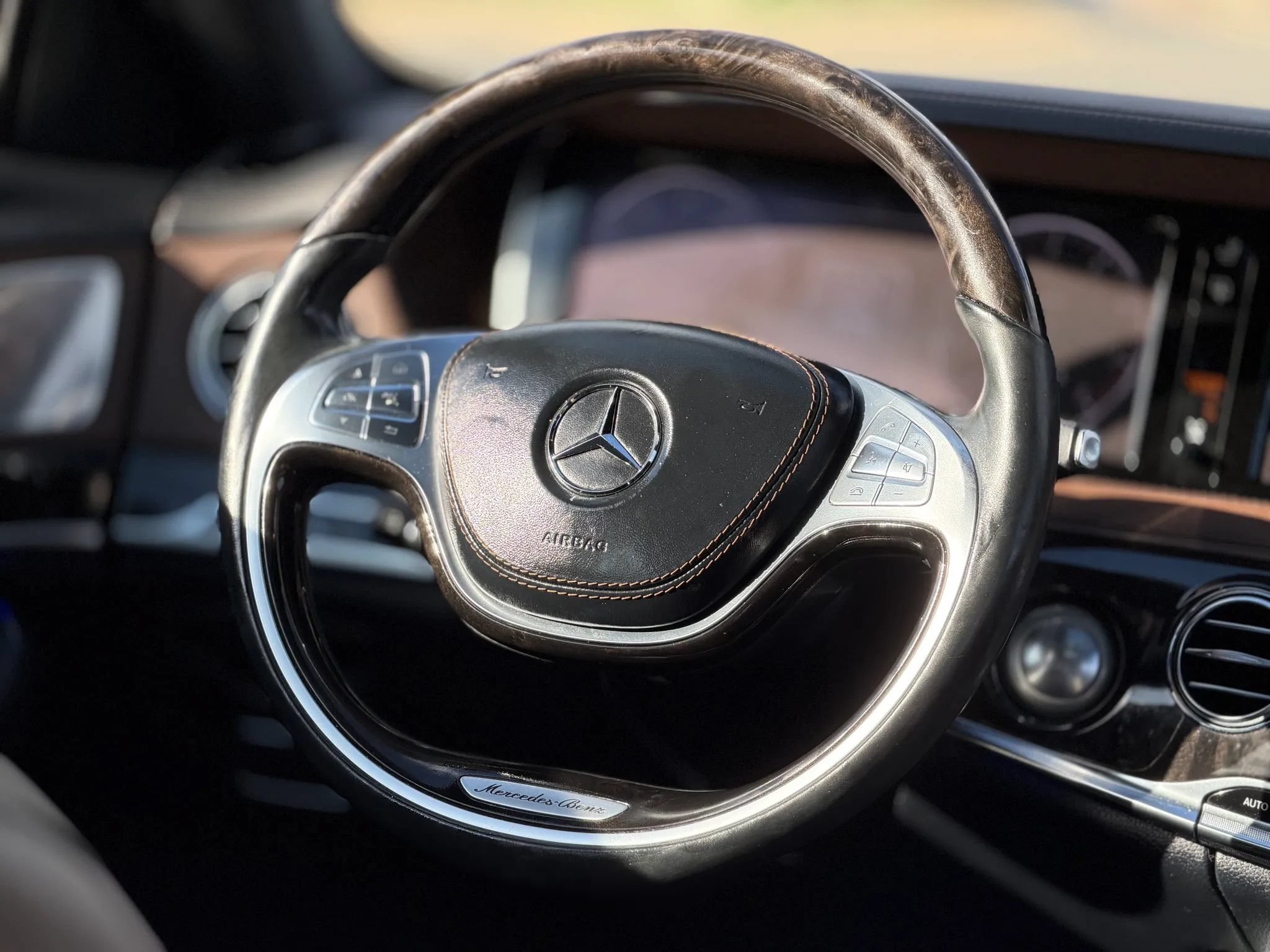 Used 2014 Mercedes-Benz S 550 Sedan w/ Edition 1 Package image 16