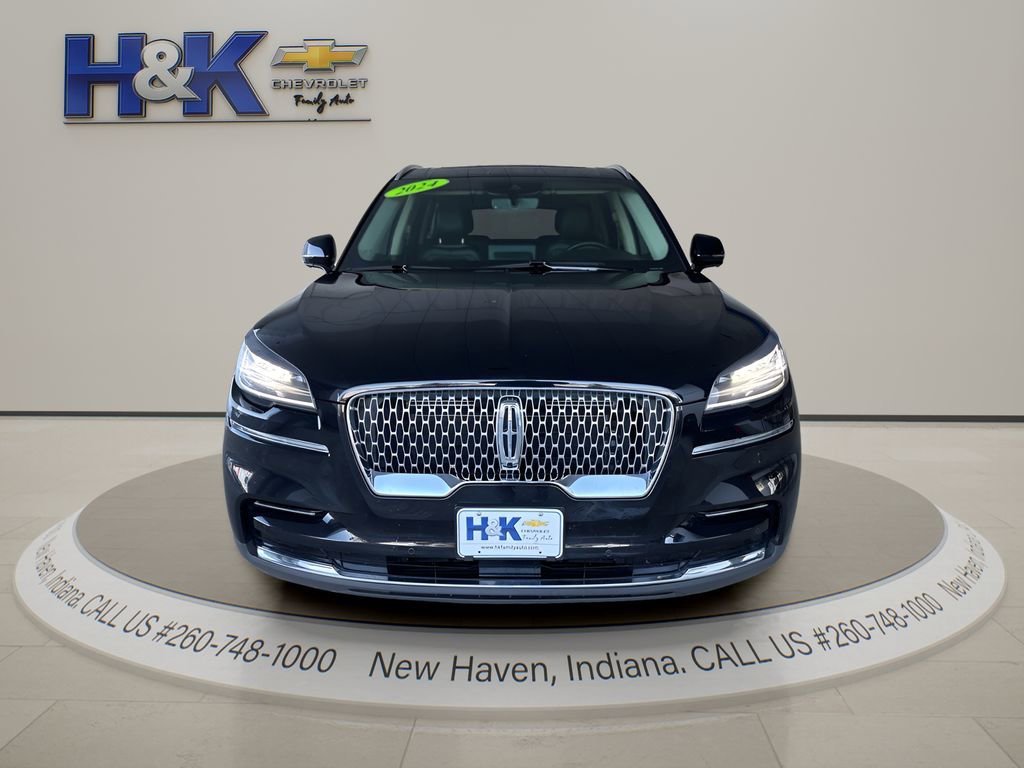 Used 2024 Lincoln Aviator Reserve AWD/4WD image 2