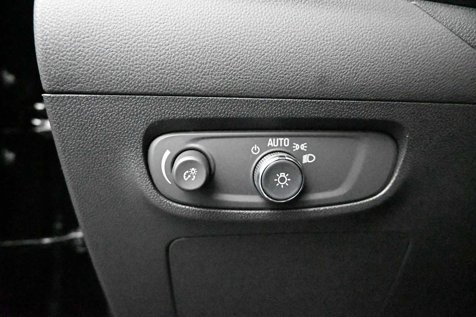 New 2026 Buick Encore GX Preferred w/ Advanced Technology Package AWD/4WD image 17