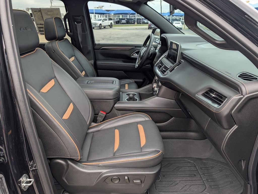 Used 2024 GMC Yukon XL AT4 w/ AT4 Premium Package image 33