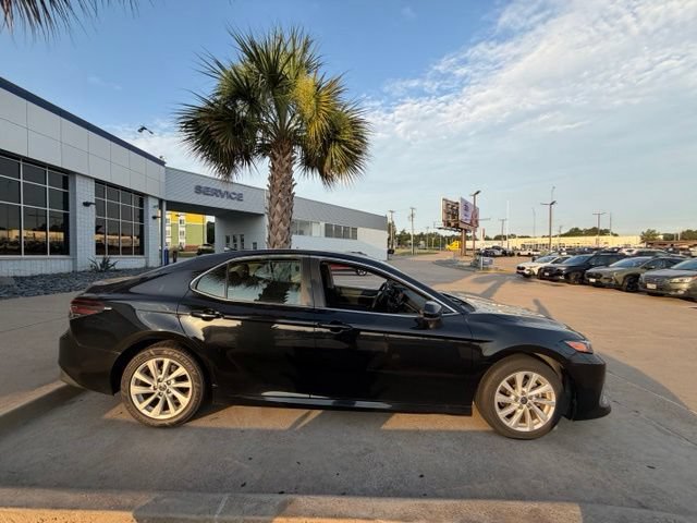 Used 2024 Toyota Camry LE FWD image 19