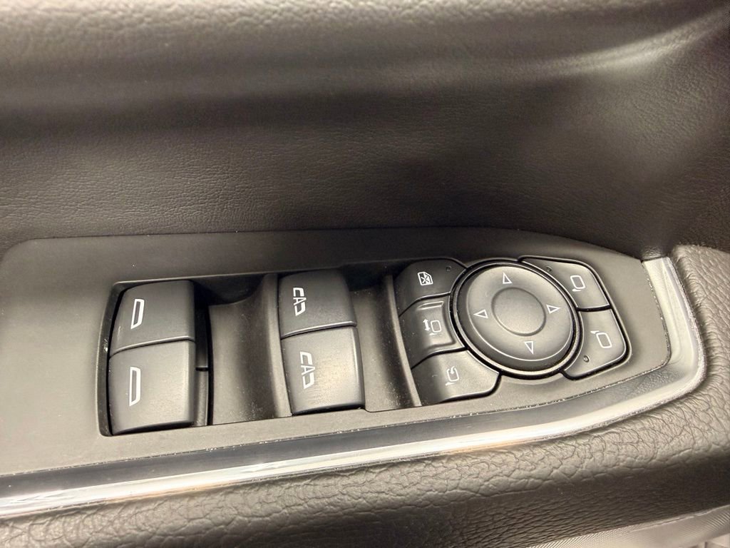 Used 2024 GMC Sierra 3500 Denali w/ Denali Reserve Package image 30