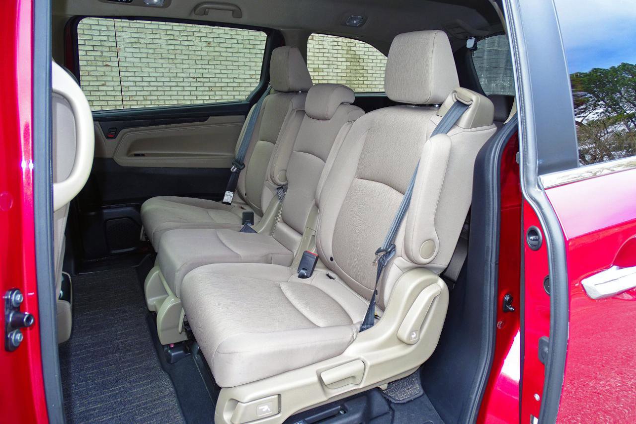 Used 2024 Honda Odyssey EX image 16
