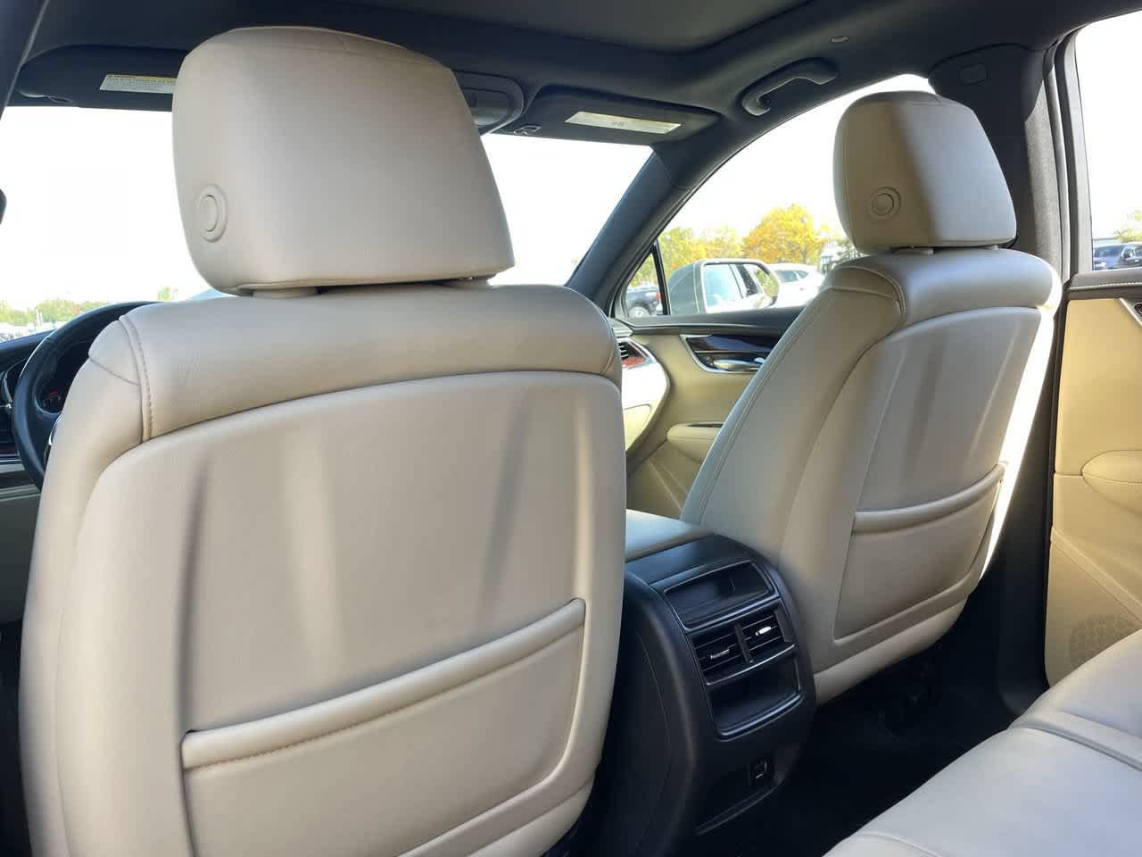 Used 2018 Cadillac XT5 Luxury AWD/4WD image 20