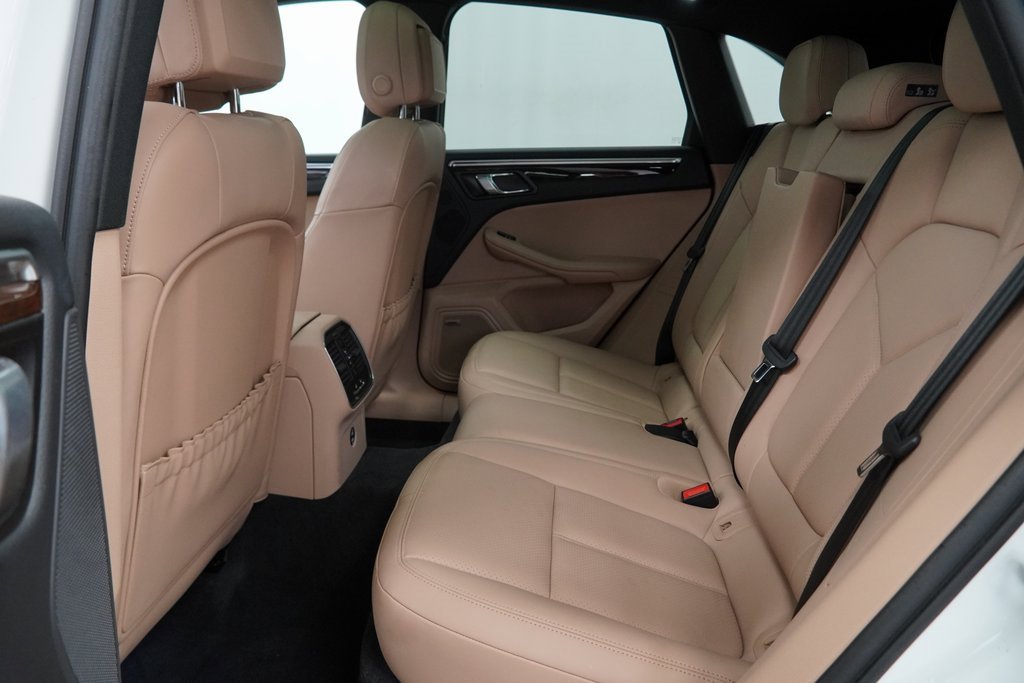 Used 2023 Porsche Macan image 20